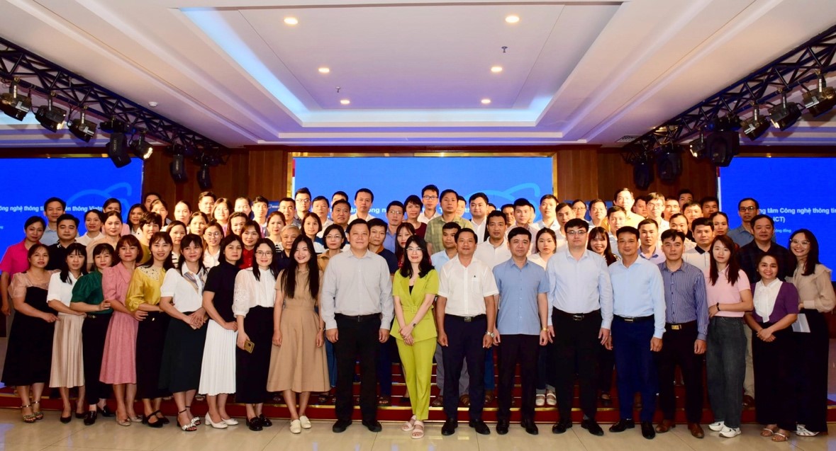 Tập huấn nâng cao năng lực số và an toàn Internet dành cho giáo viên THCS và THPT tại Tuyên Quang